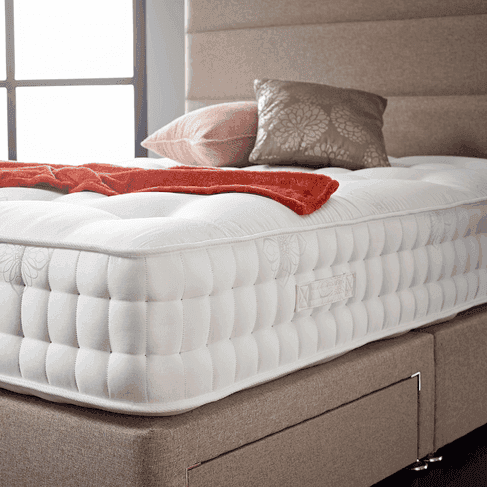 Luxurious Beds and Mattresses